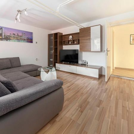 Apartment Vizmarje リュブリャナ エクステリア 写真
