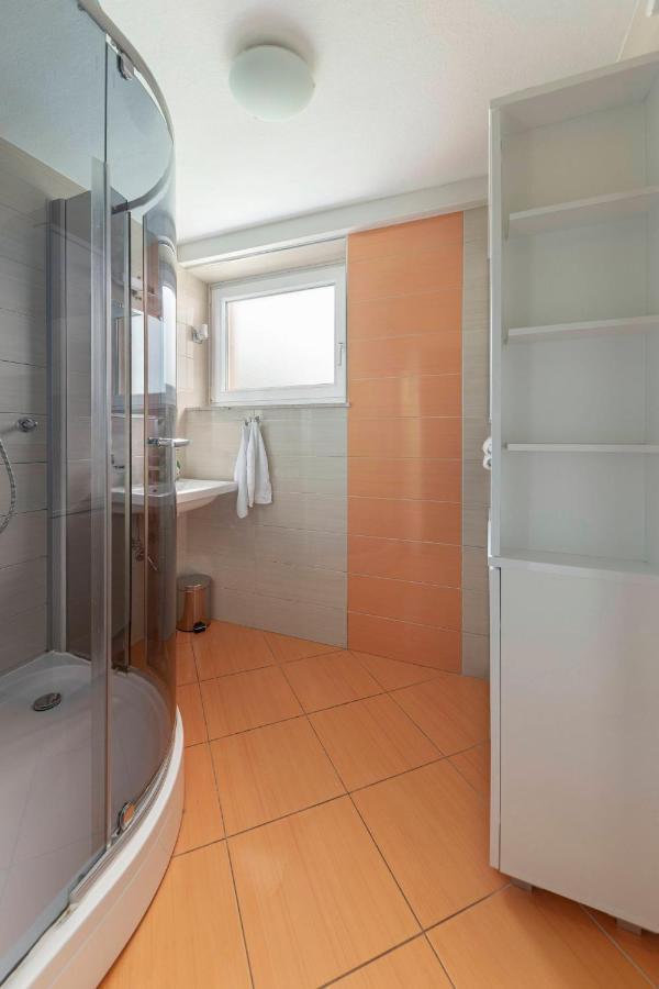 Apartment Vizmarje リュブリャナ エクステリア 写真