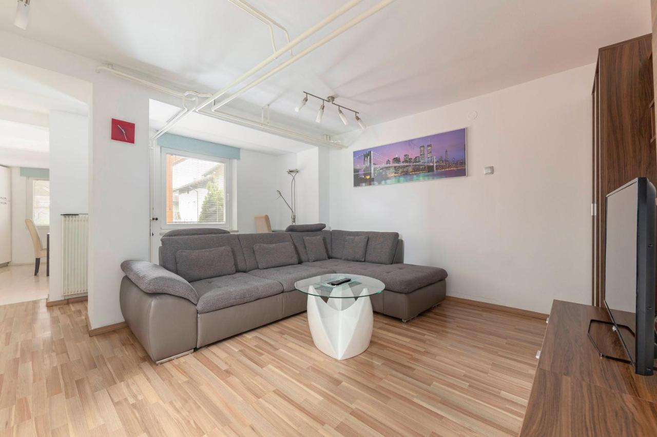 Apartment Vizmarje リュブリャナ エクステリア 写真